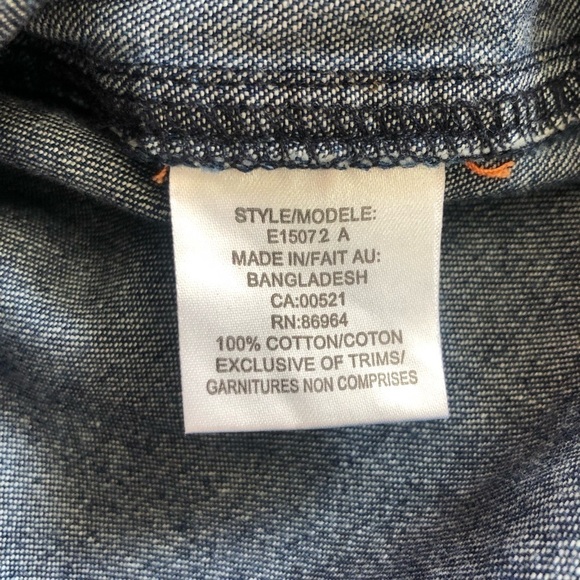 West Coast Connection Loose Fit Chambray Denim  Button Up Shirt Large - Picture 10 of 10